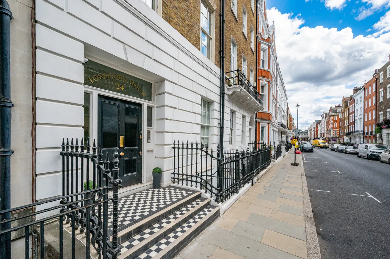 Flat A, 24 Wimpole Street, London, photo 10