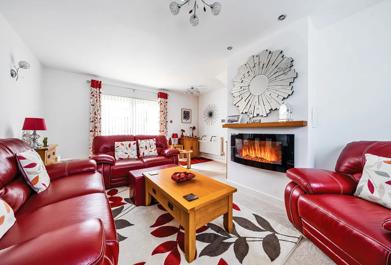 Holbrook Crescent, City, Hartcliffe, BS13 0EU, photo 2