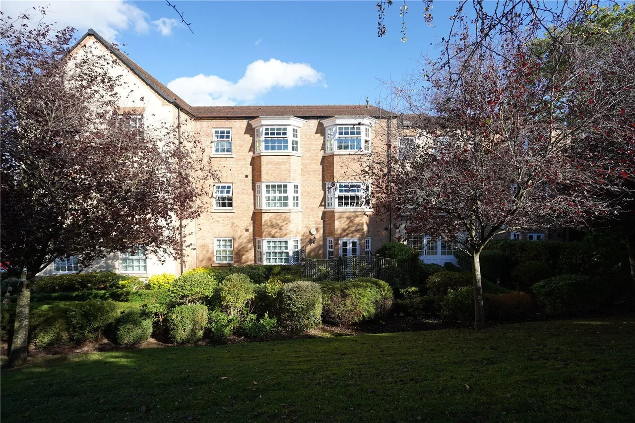 2 bed flat for sale, Meadow Vale Close, Yarm, TS15