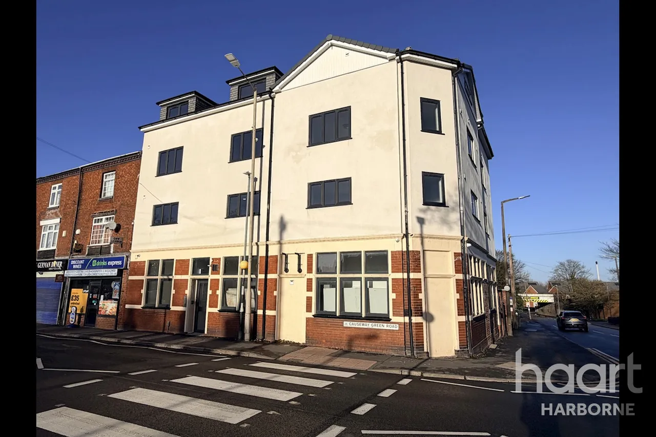 Causeway Green Road, B68, photo 7