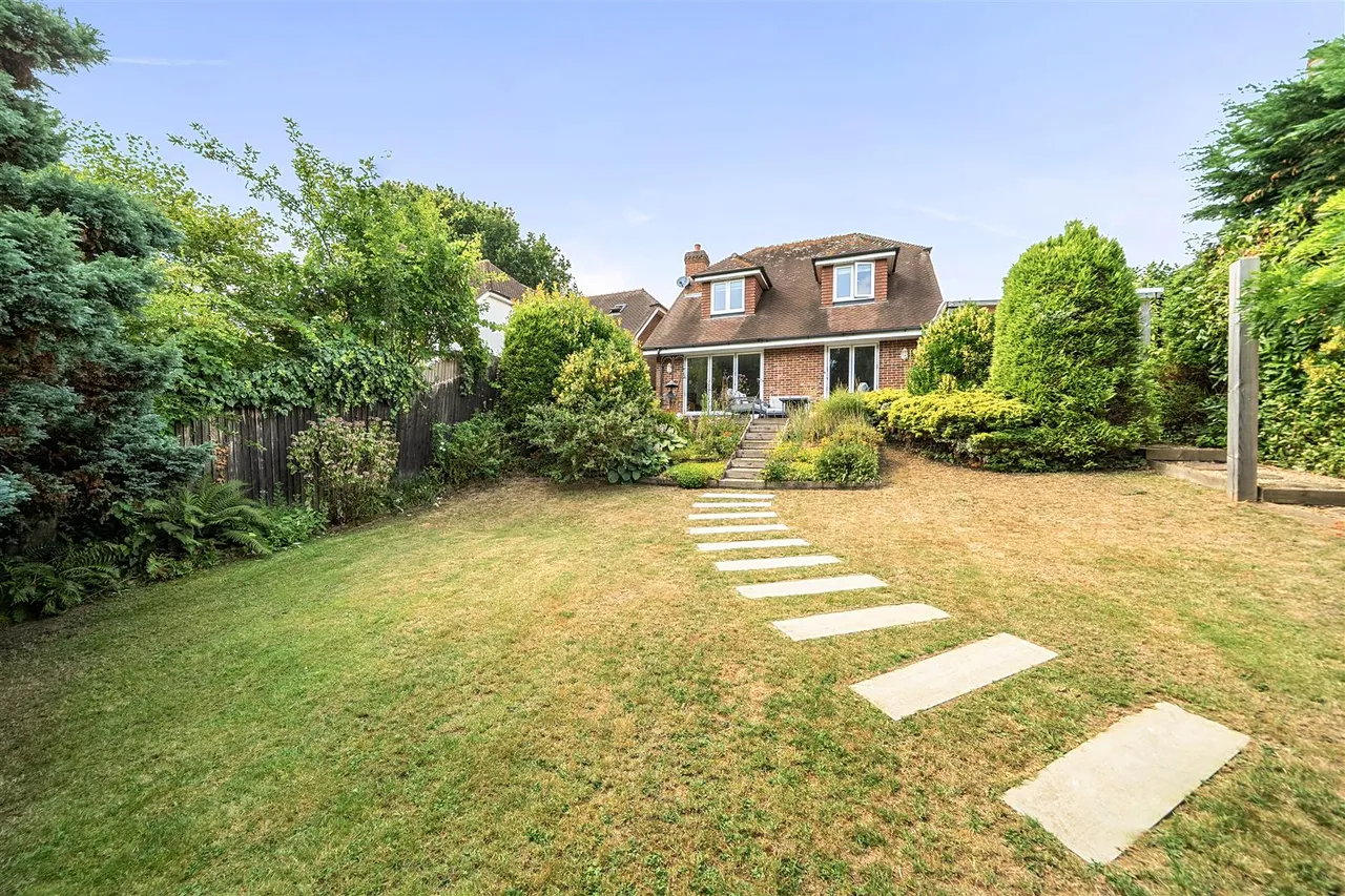 Holly Hill Lane, Sarisbury Green, Southampton, photo 22