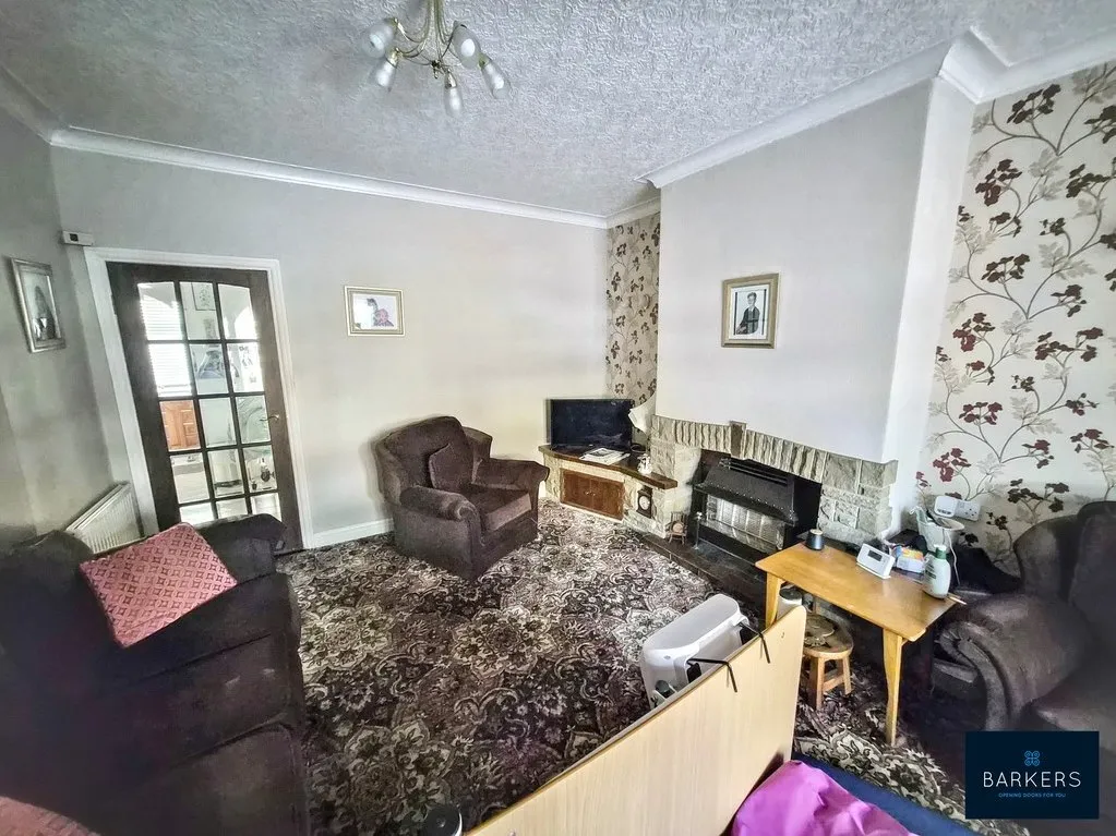 Hurstville Avenue, East Bierley BD4 6PX, photo 3