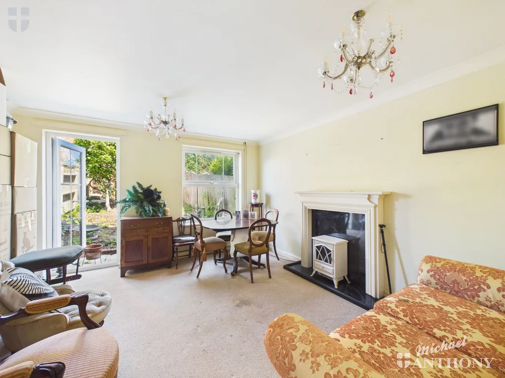 Bowler Road, Aylesbury, HP21, photo 2