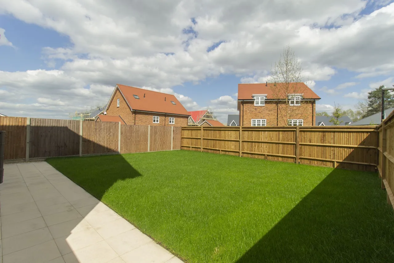 Sweet Chestnut Close, Fleet, GU51 3JQ, photo 13
