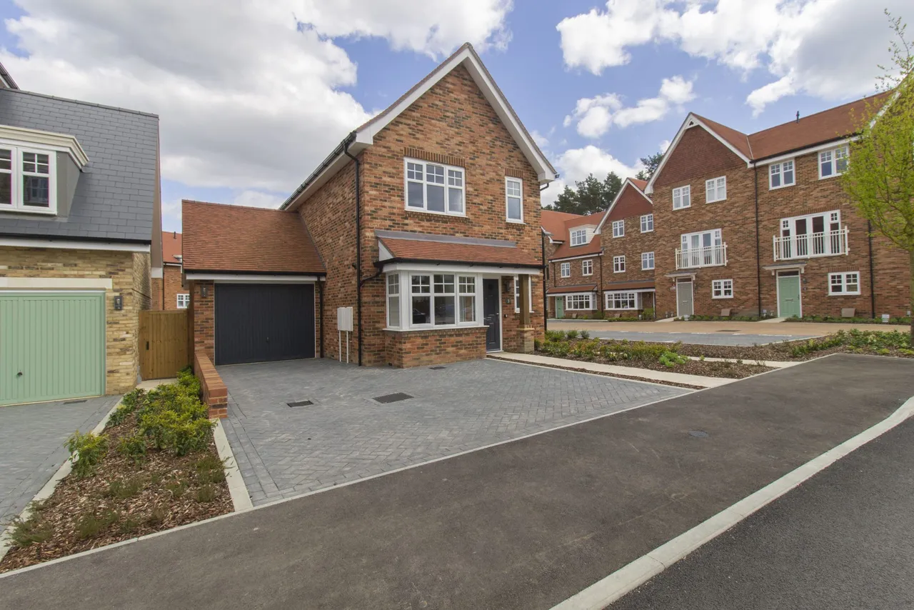 Sweet Chestnut Close, Fleet, GU51 3JQ, photo 15