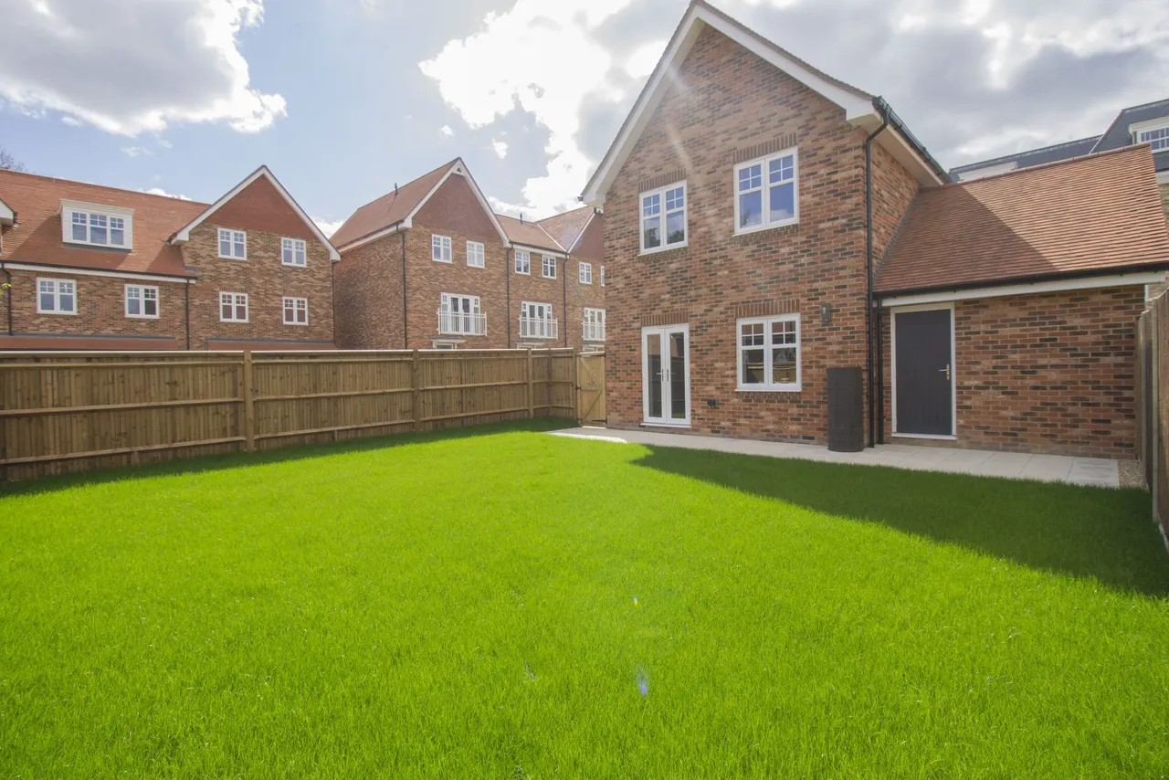 Sweet Chestnut Close, Fleet, GU51 3JQ, photo 14