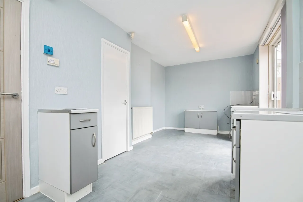 Sandy Lane, Wednesbury, WS10, photo 4