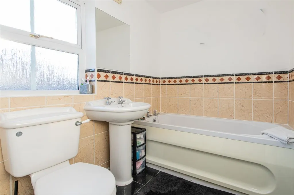 Spencer Road, Wellingborough, photo 12