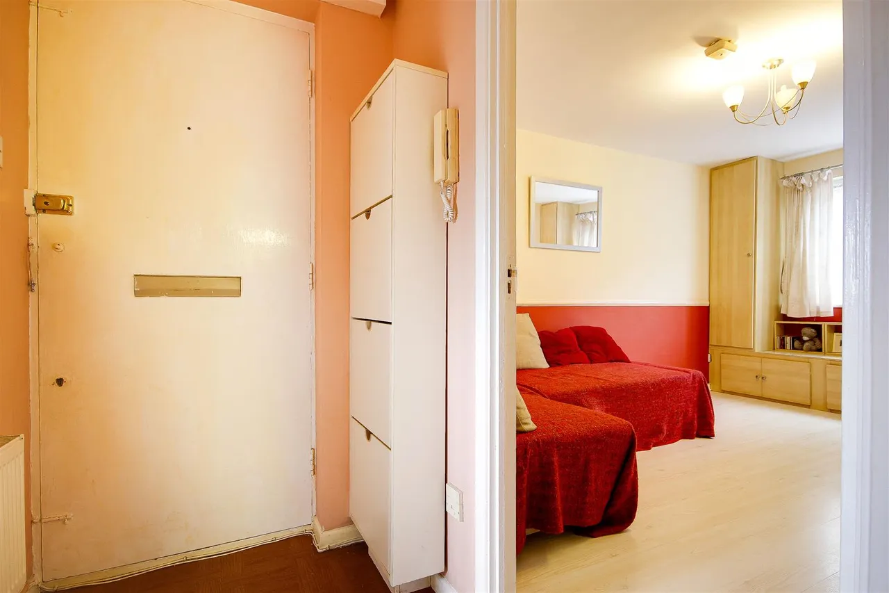 Larmans Road, Enfield, EN3, photo 8