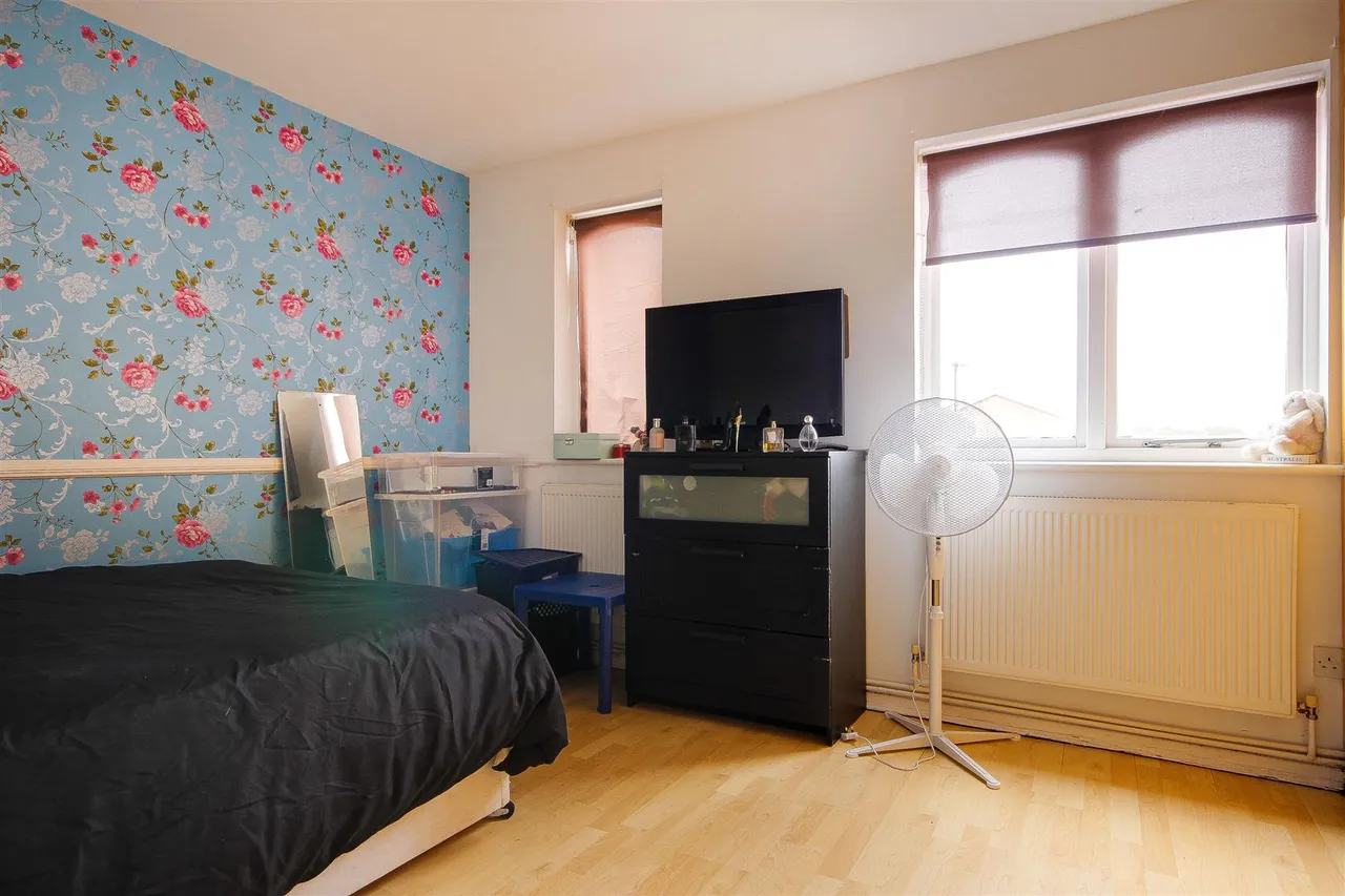 Larmans Road, Enfield, EN3, photo 4