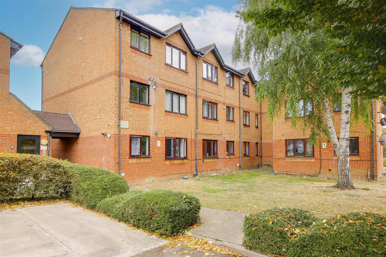Larmans Road, Enfield, EN3, photo 13