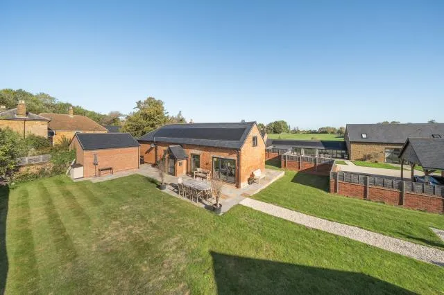 Yew Tree House, The Slade, CV47, photo 25