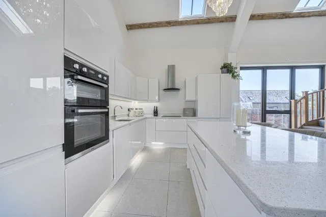 Yew Tree House, The Slade, CV47, photo 10