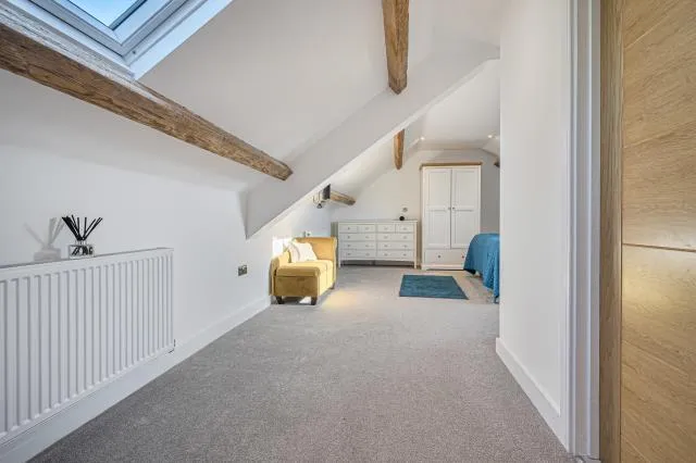 Yew Tree House, The Slade, CV47, photo 19