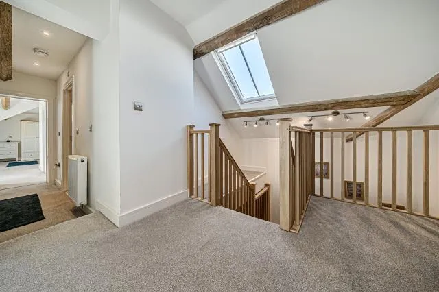Yew Tree House, The Slade, CV47, photo 14