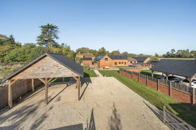 Yew Tree House, The Slade, CV47, photo 26
