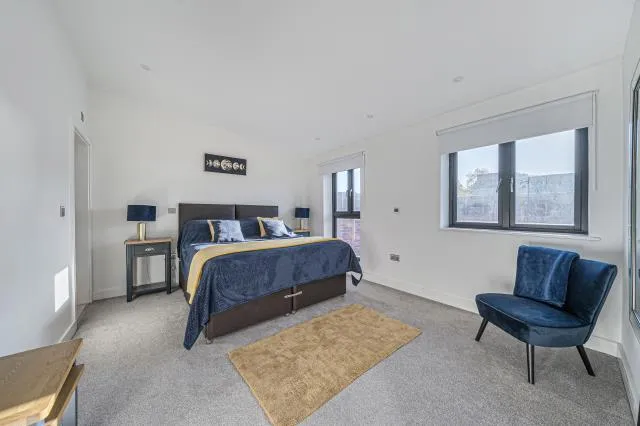 Yew Tree House, The Slade, CV47, photo 15