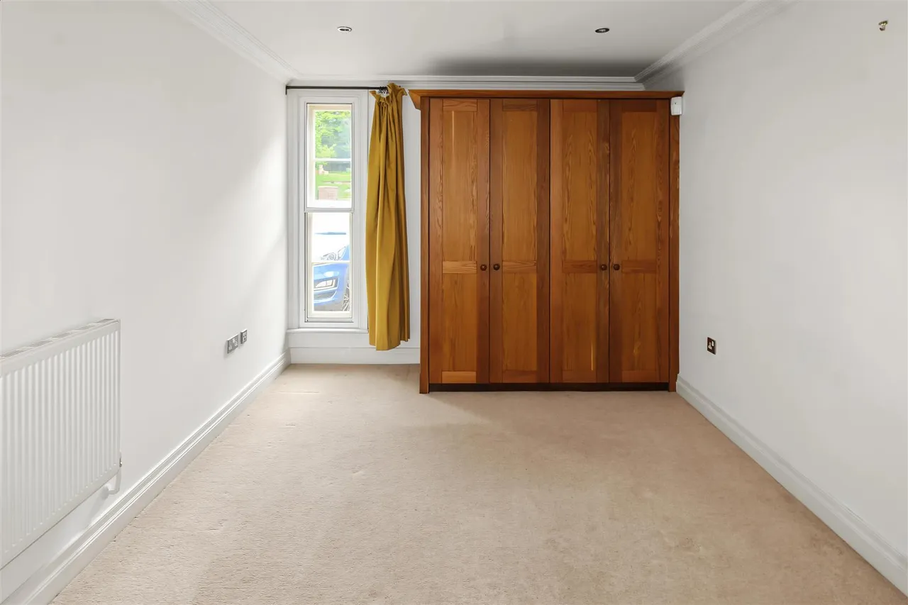 Town street, Bramcote, NG9, photo 5