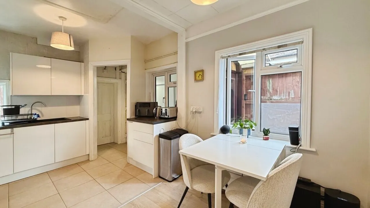 Station Road, Westbury, BA13, photo 5
