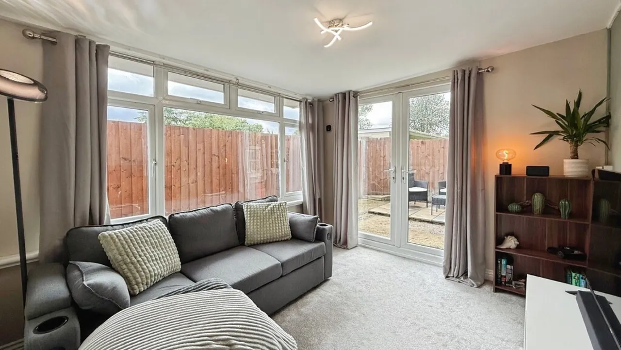 Station Road, Westbury, BA13, photo 2