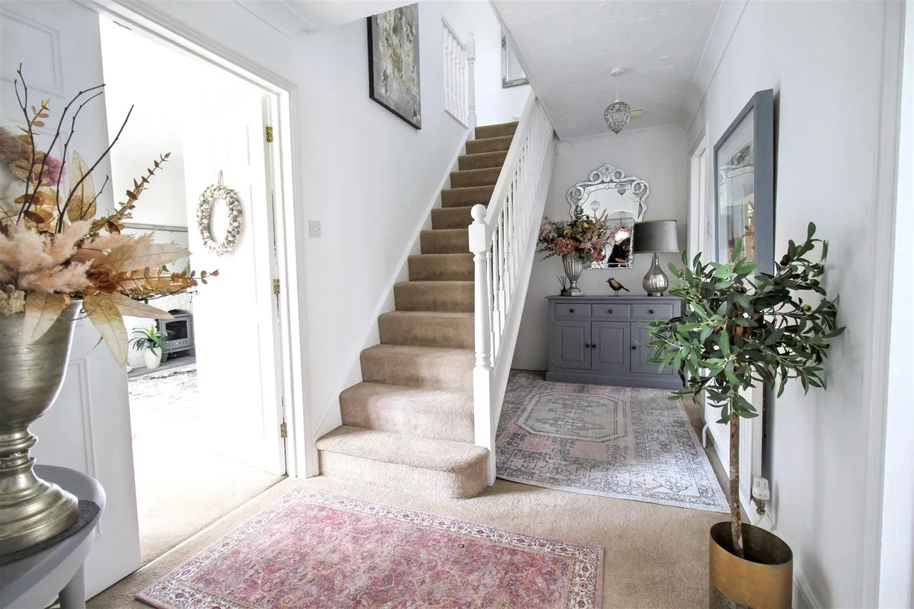 Eagle Road, Erpingham, NR11, photo 4
