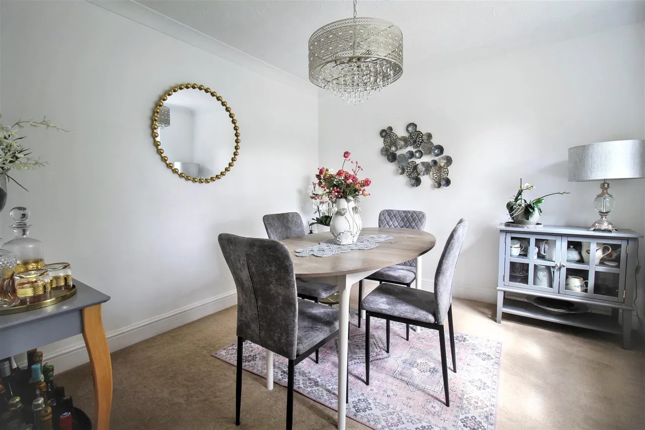 Eagle Road, Erpingham, NR11, photo 6