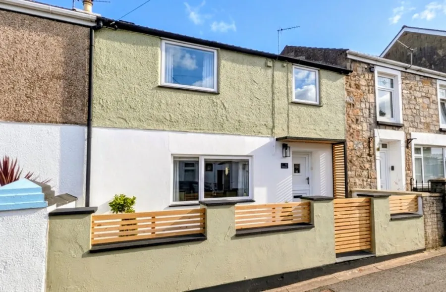 3 bed house for sale, Holford Street, Cefn Coed