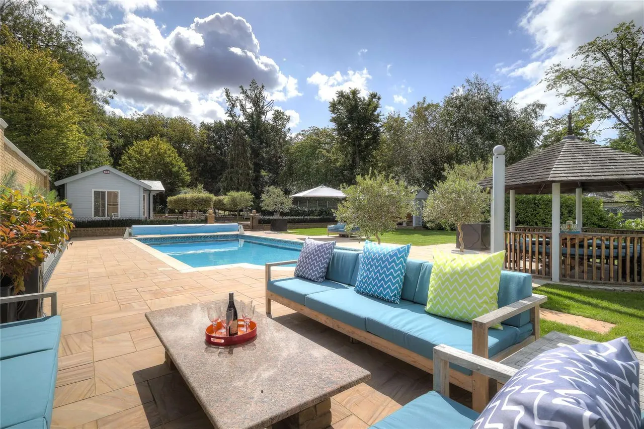 Norsey Road, Billericay, Essex, CM11 1DB, photo 6