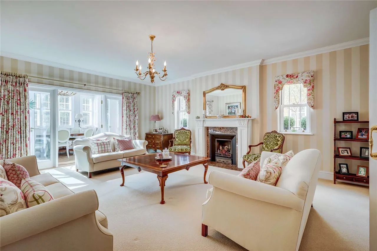 Norsey Road, Billericay, Essex, CM11 1DB, photo 4