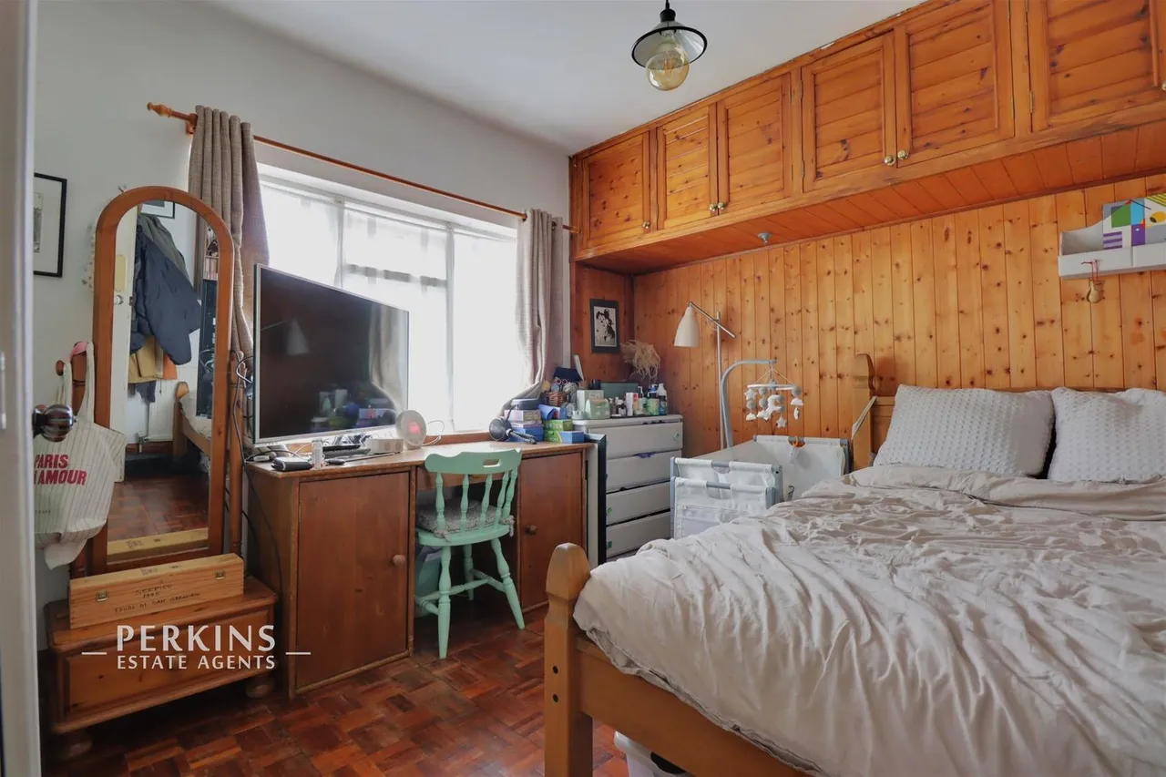 Bennetts Avenue, Greenford, UB6, photo 5