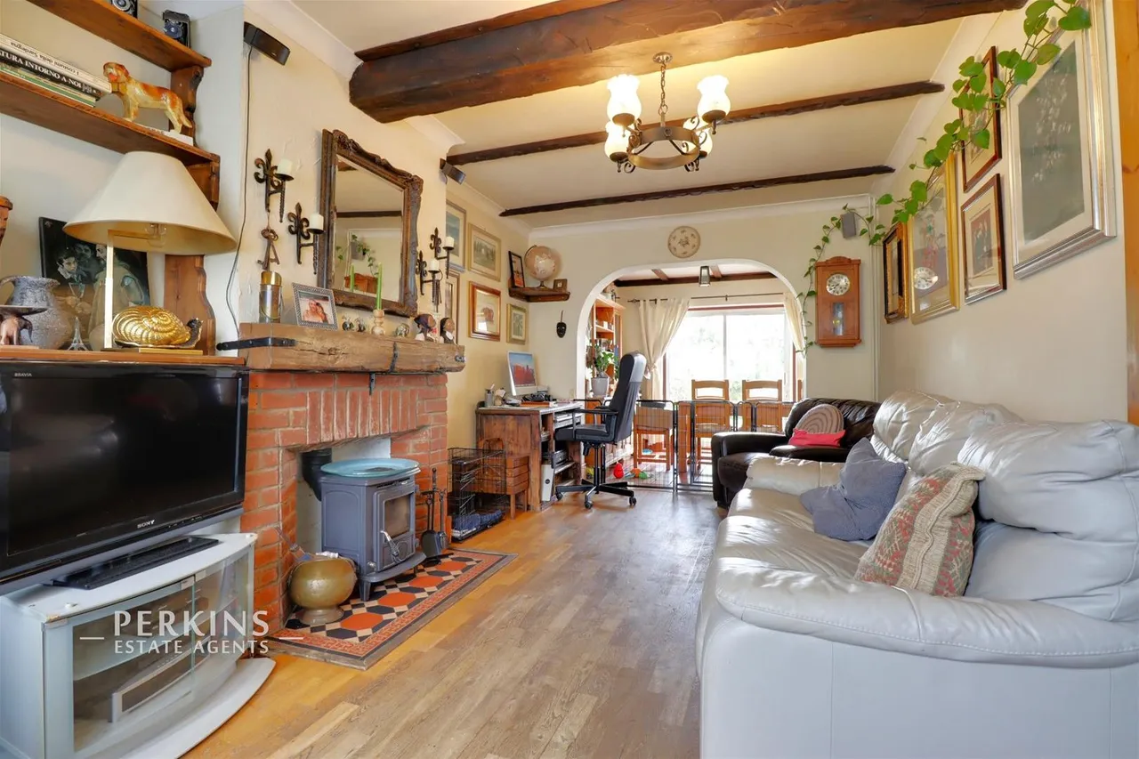 4 bed house for sale, Bennetts Avenue, Greenford, UB6