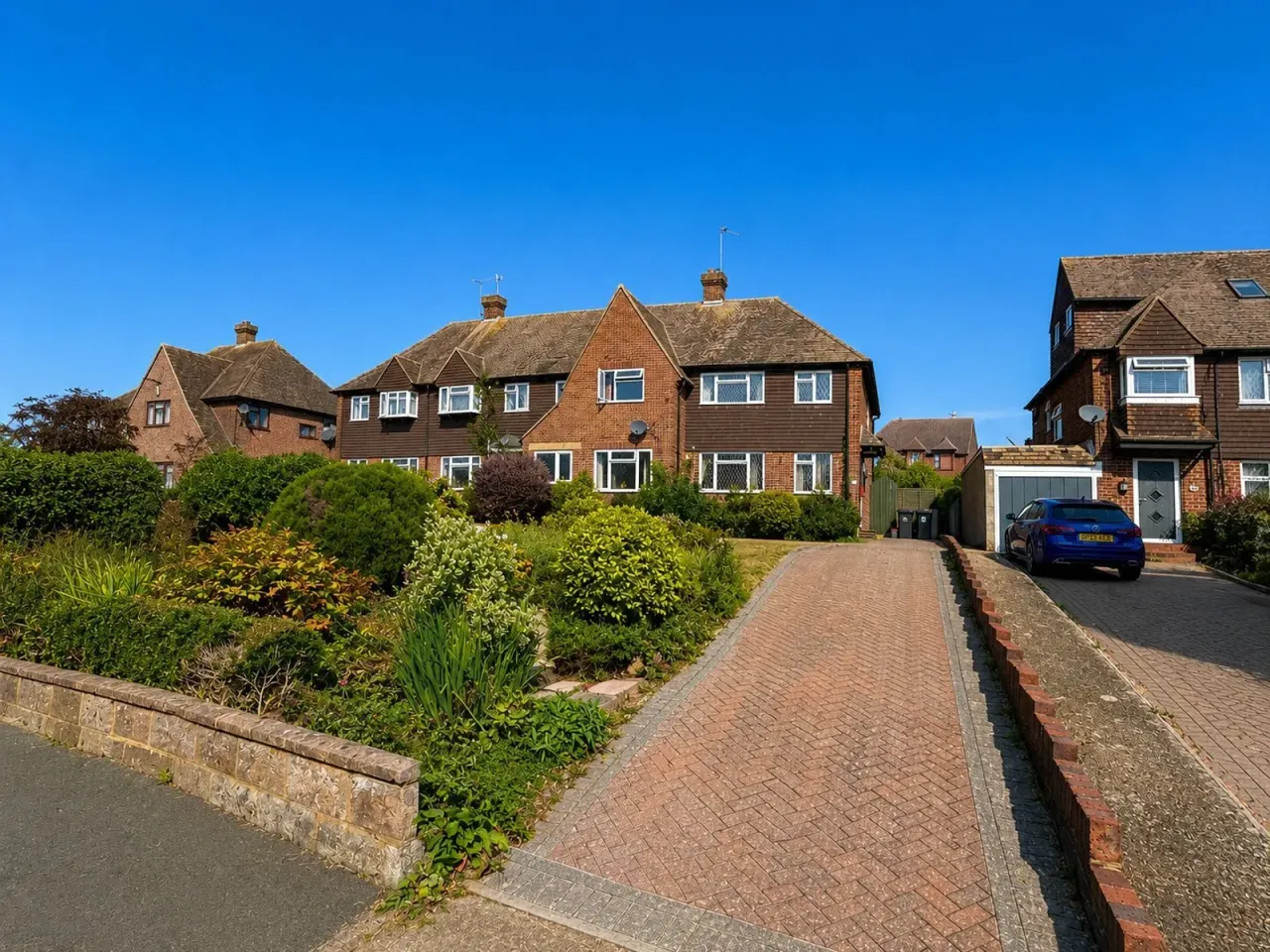 3 bed house for sale — Hawkstown Gardens, Hailsham, East Sussex, BN27