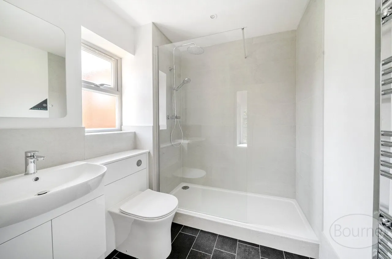 Hale Place, Farnham, GU9, photo 7