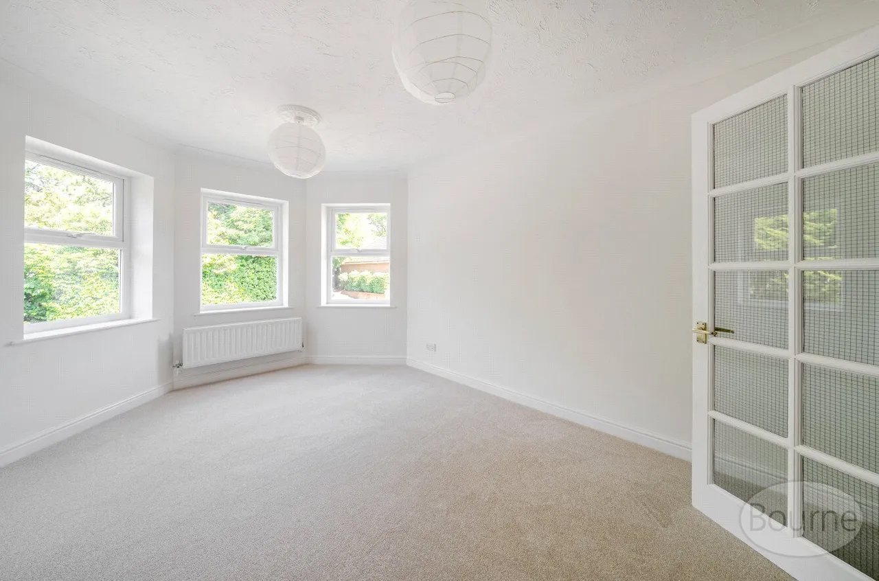 Hale Place, Farnham, GU9, photo 4