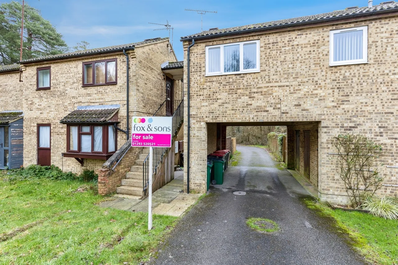 1 bed flat for sale — Brooklands Road, Crawley