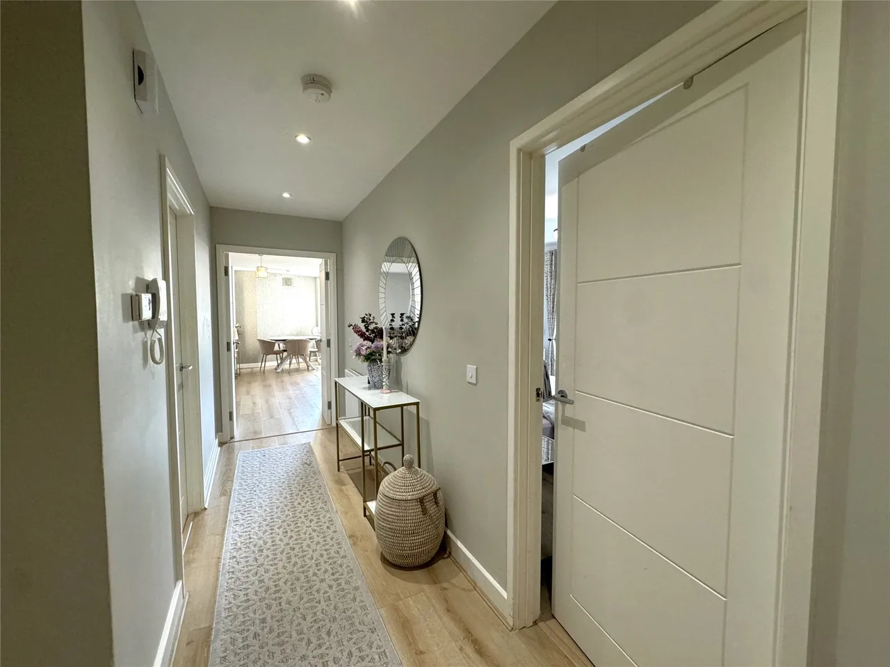 Woodthorpe Road, Ashford, TW15, photo 11