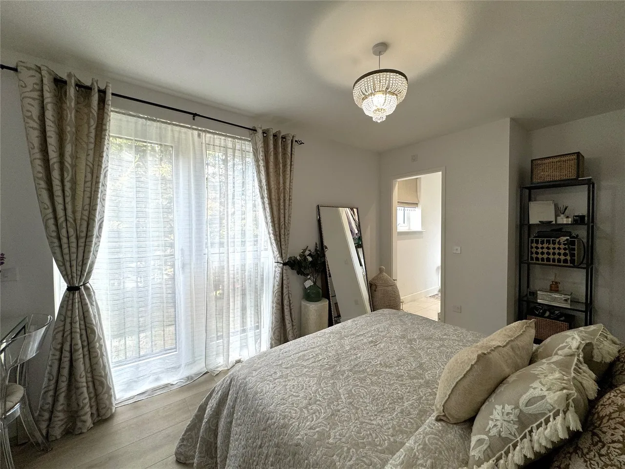 Woodthorpe Road, Ashford, TW15, photo 10