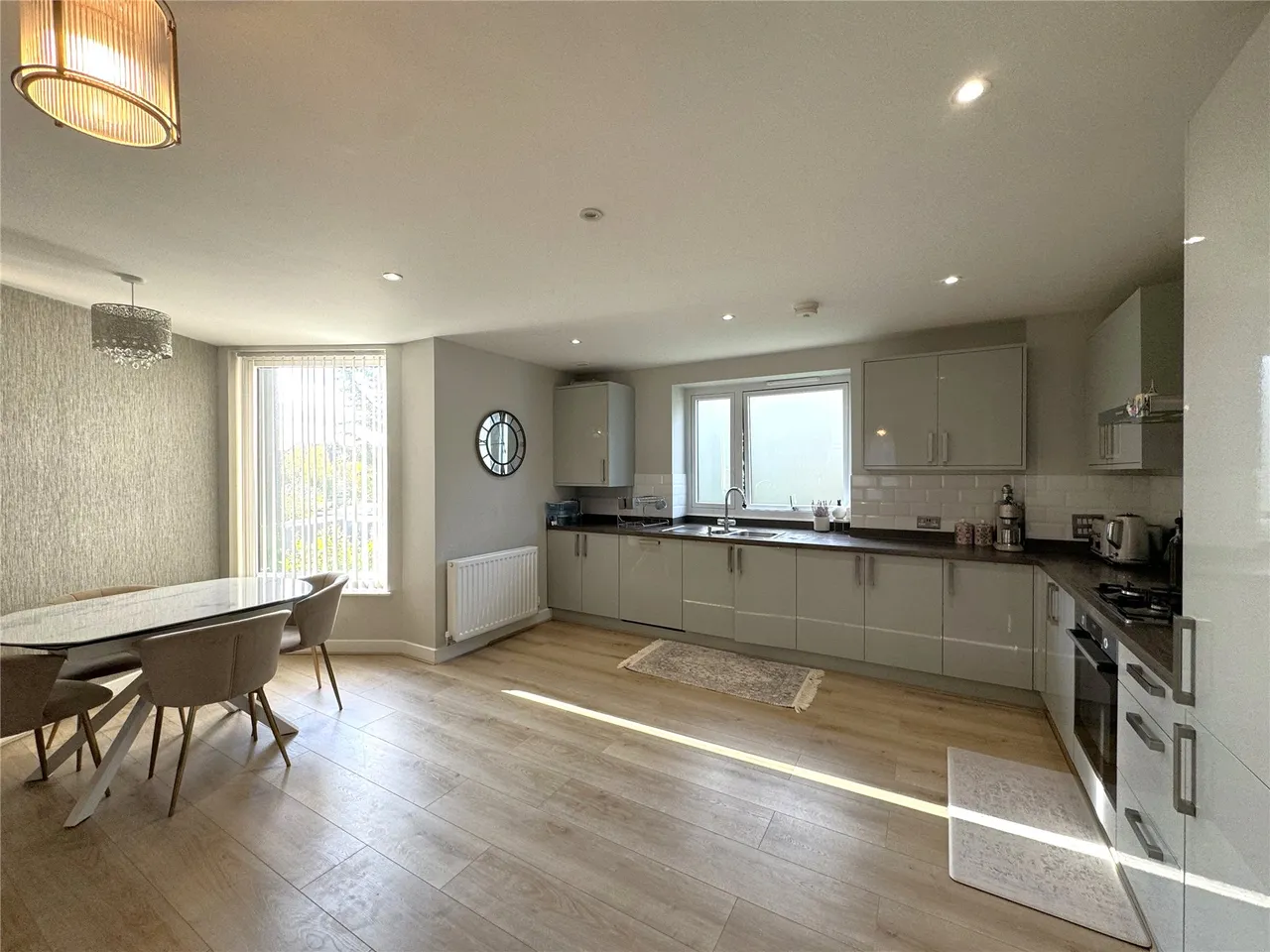 Woodthorpe Road, Ashford, TW15, photo 3