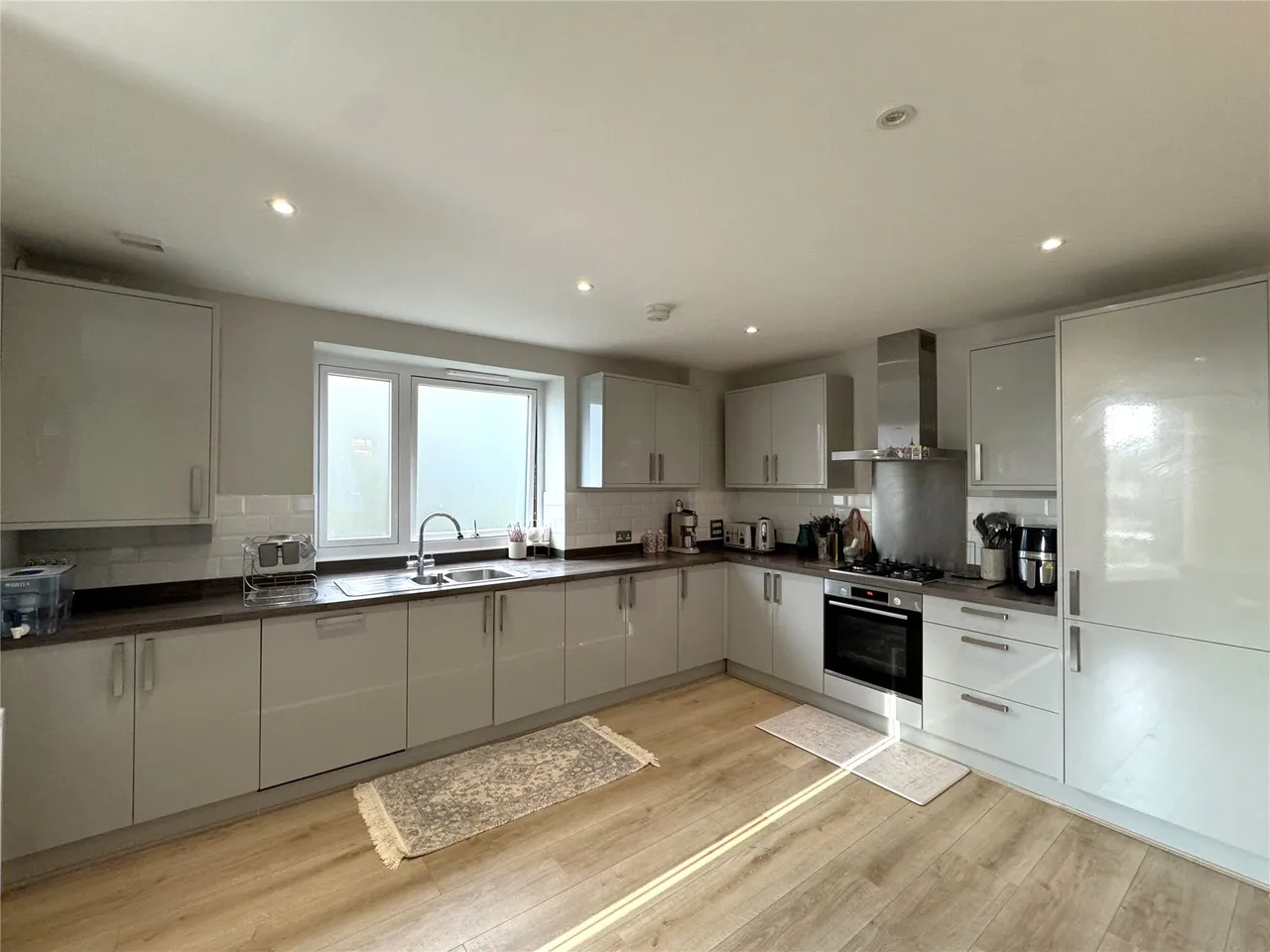 Woodthorpe Road, Ashford, TW15, photo 6