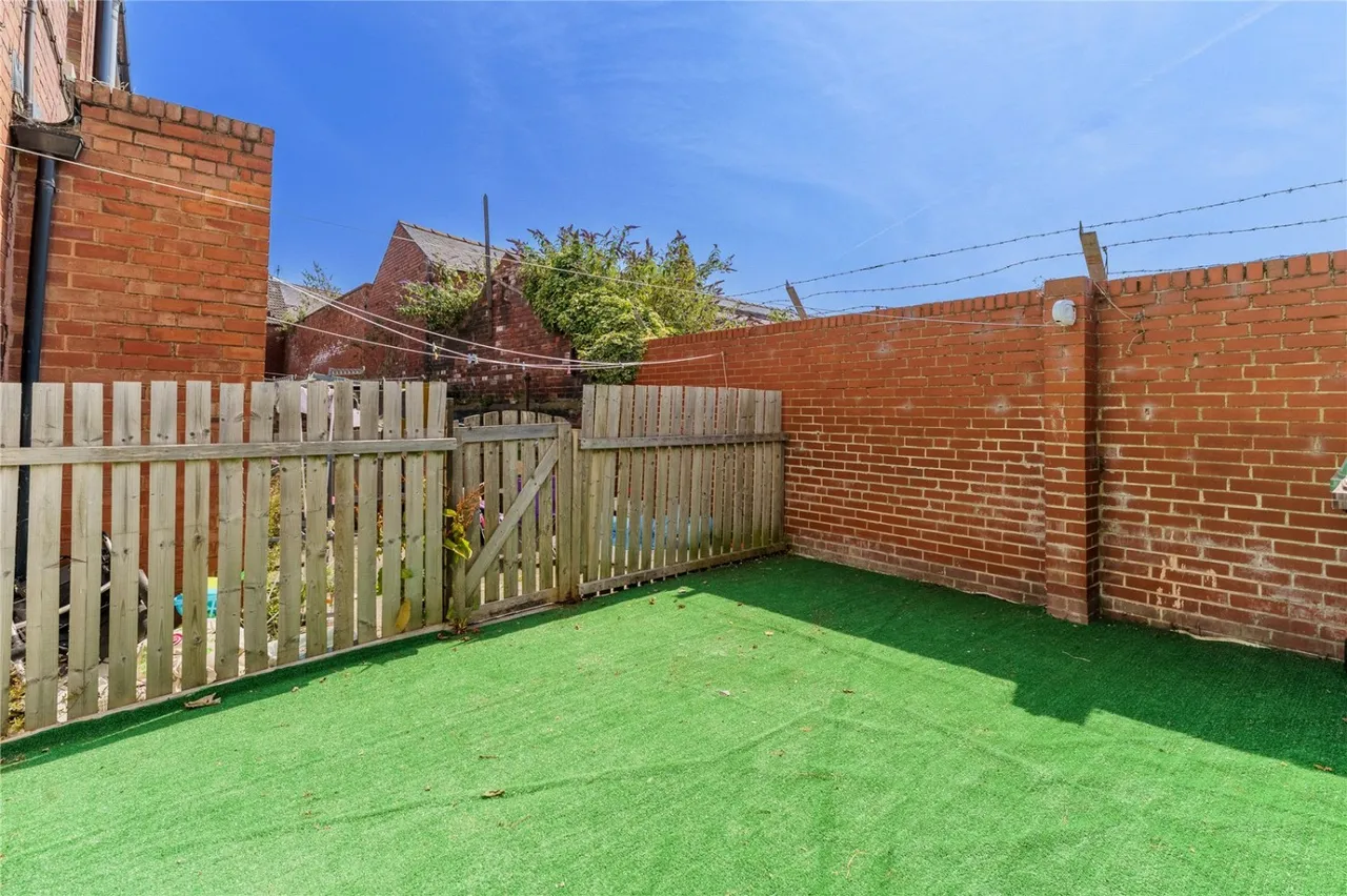 Union Street, Hemsworth, WF9, photo 18