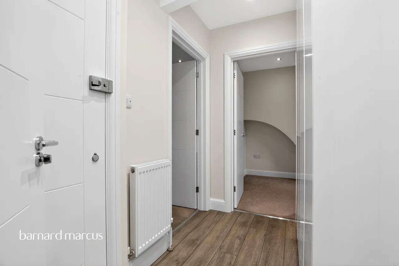 Leamington Park, London, W3, photo 14