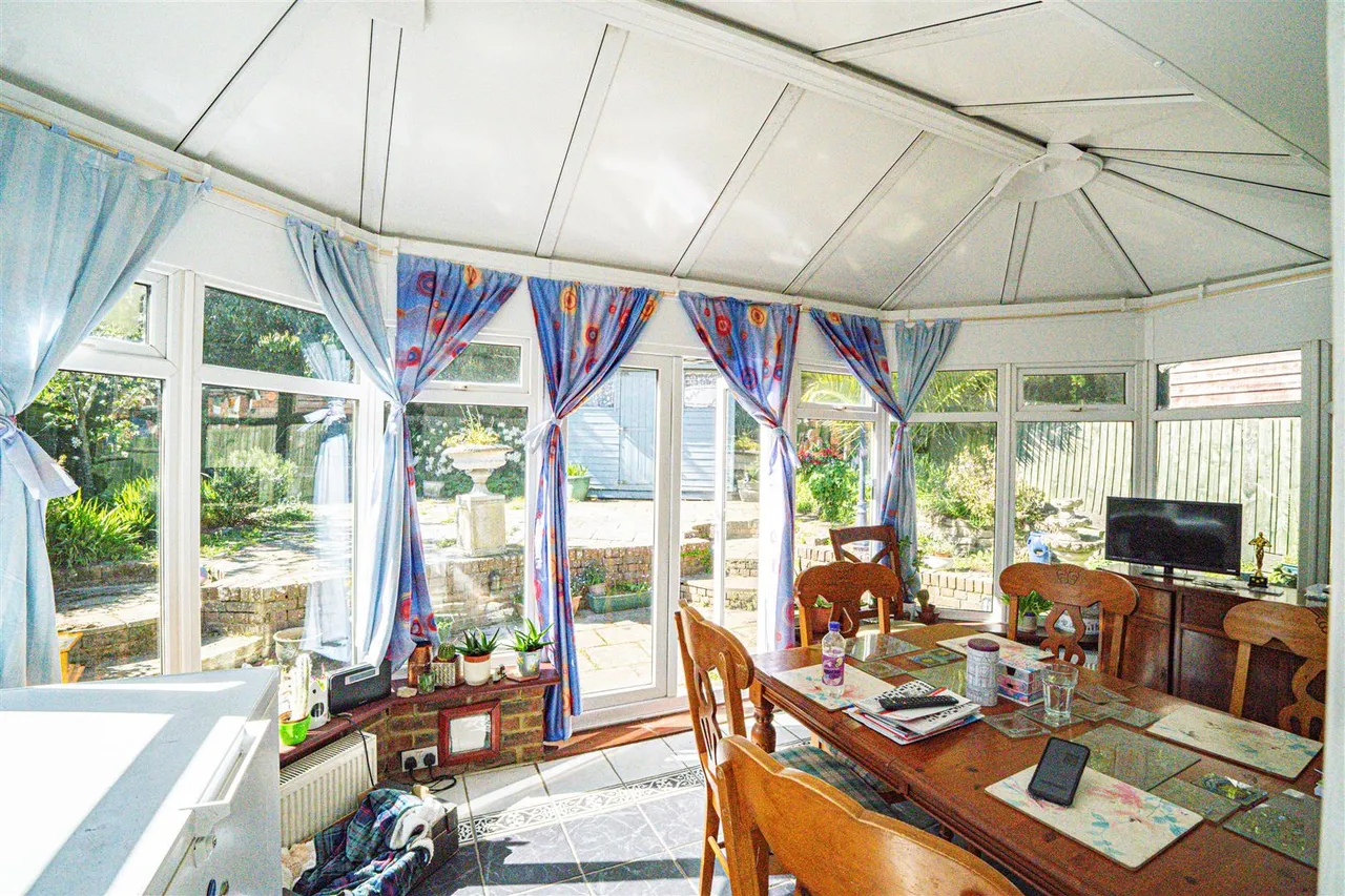 Elphinstone Road, Hastings, photo 15