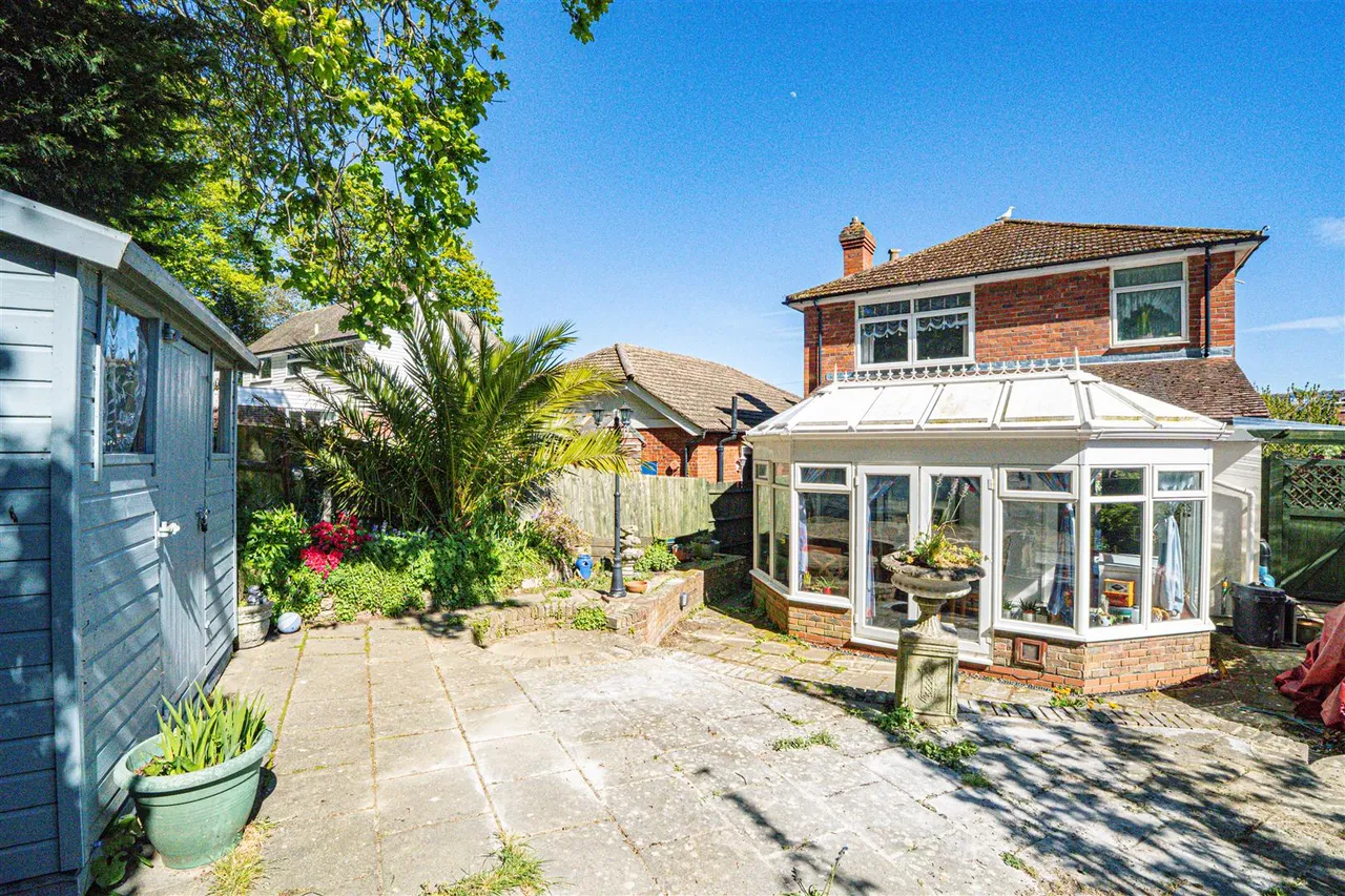 Elphinstone Road, Hastings, photo 23