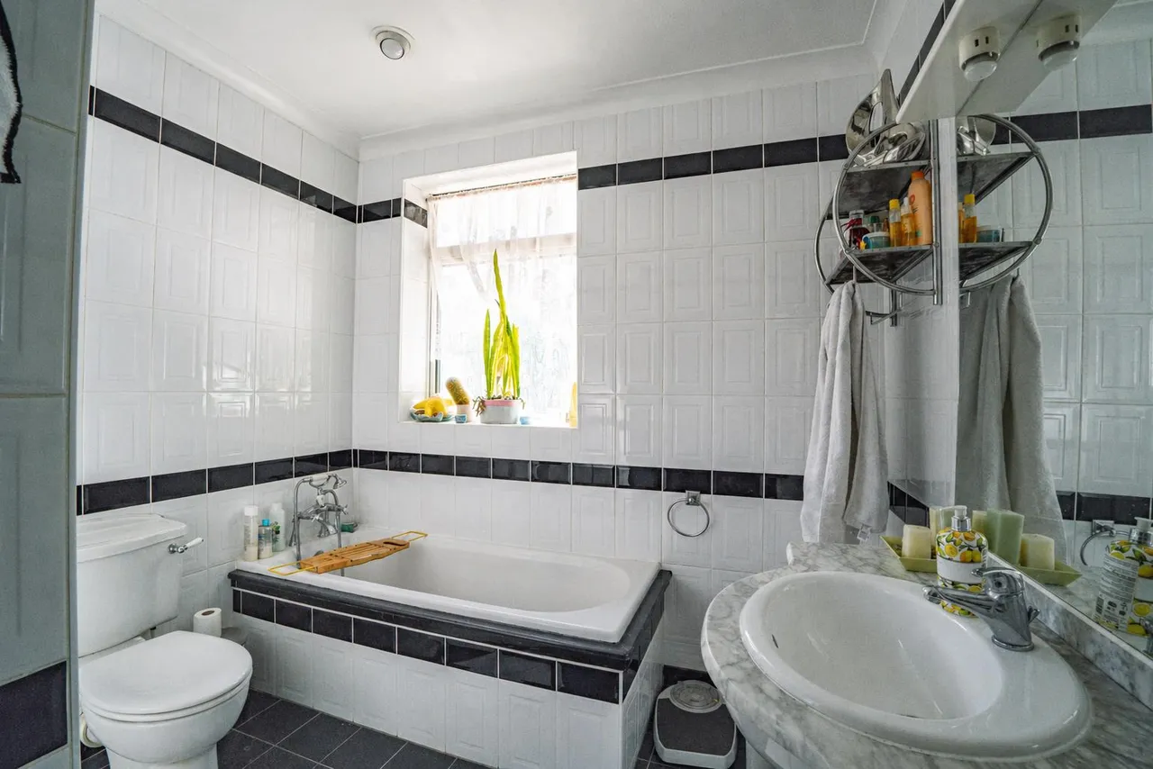 Elphinstone Road, Hastings, photo 13