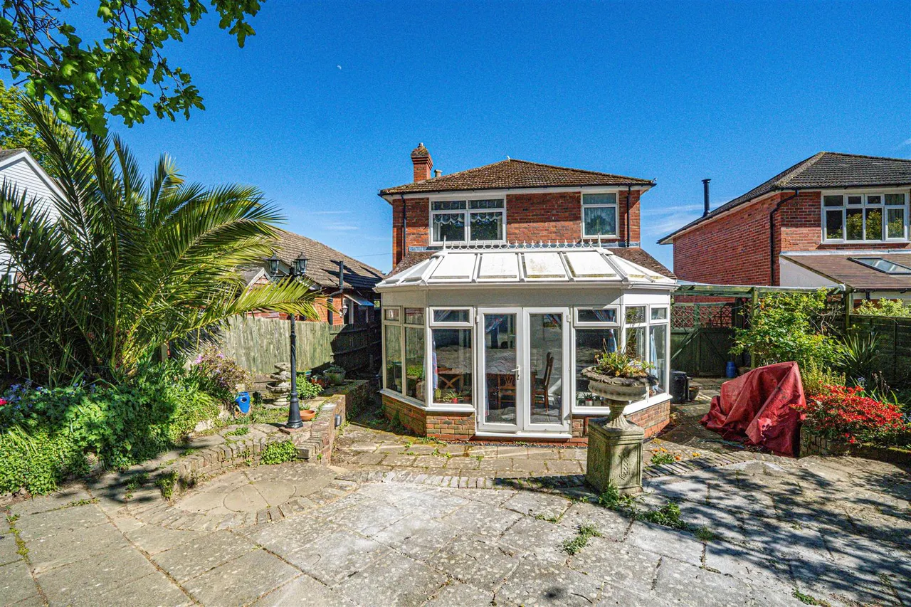 Elphinstone Road, Hastings, photo 2