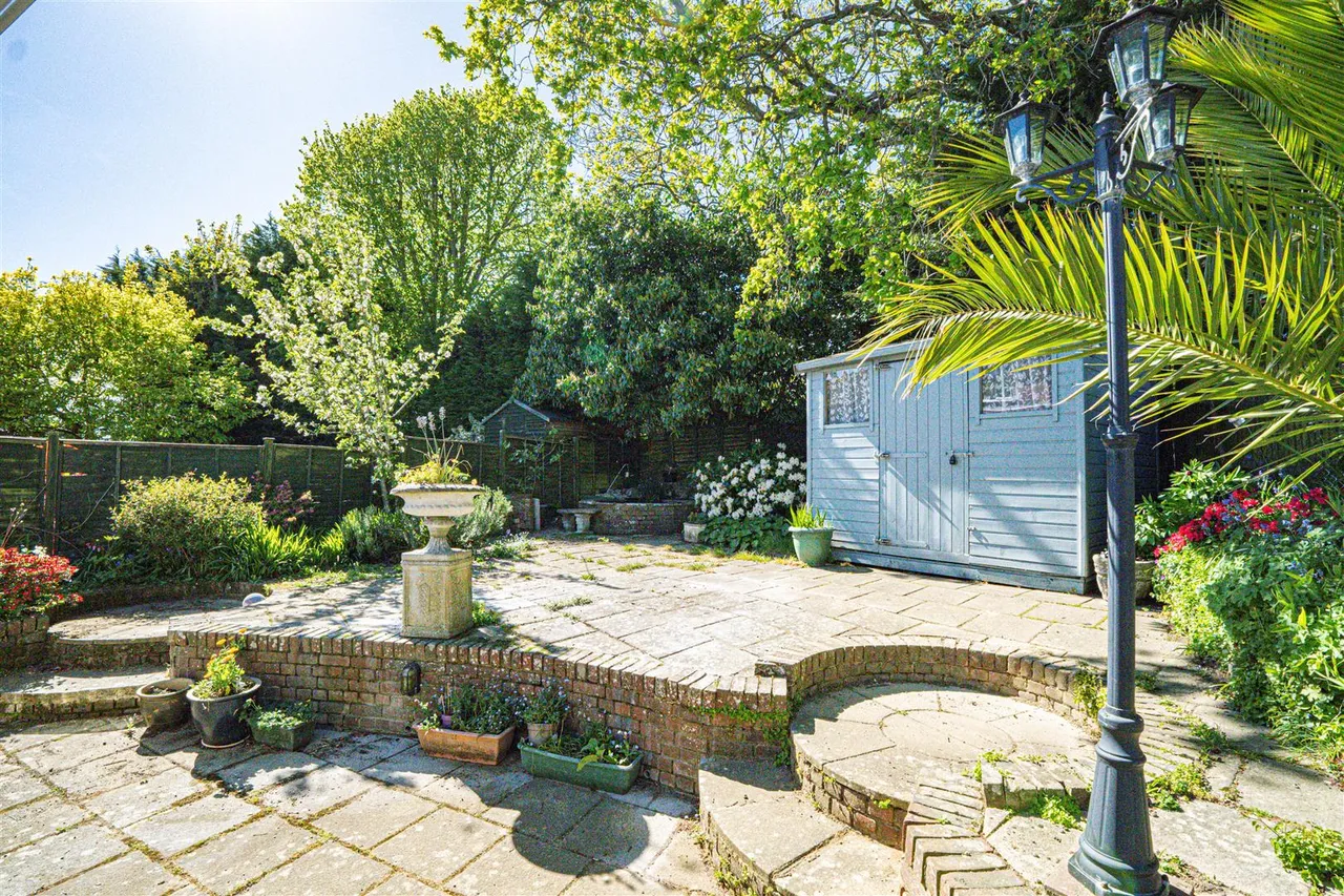 Elphinstone Road, Hastings, photo 8