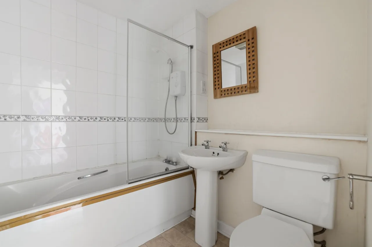 Mavisbank Gardens, Glasgow, G51, photo 18