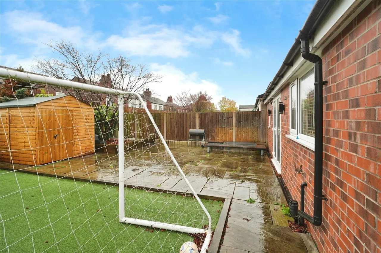 Holly Avenue, Worsley, Manchester, Greater Manchester, M28, photo 17