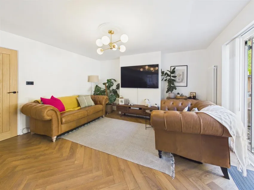Snowdon Gardens, Churchdown, photo 9