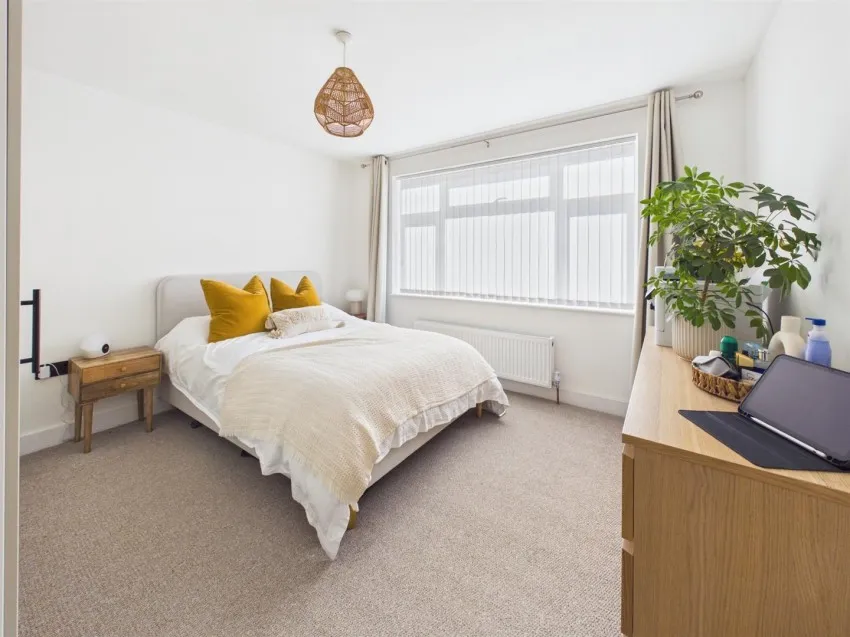 Snowdon Gardens, Churchdown, photo 10
